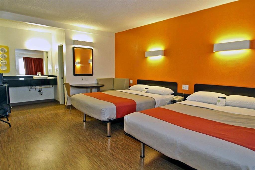 6-long Beach, Ca - International Hotel 2*