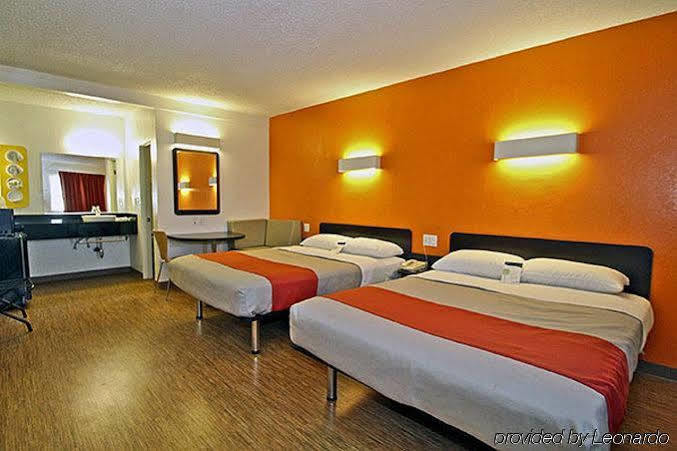 Hotel 6-long Beach, Ca - International